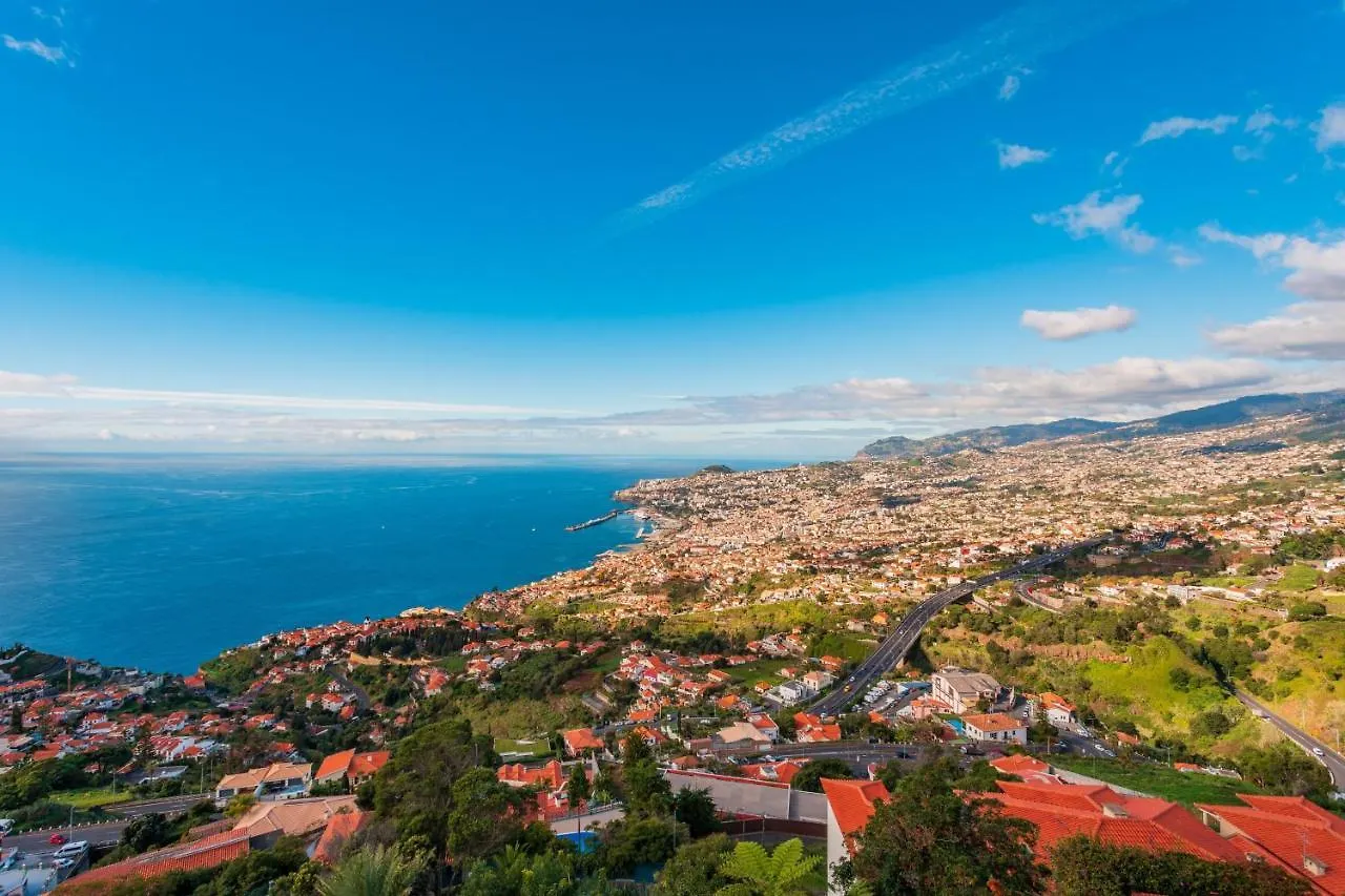 Flh Funchal Ocean View With Pool Apartment 0*, Funchal (Madeira)